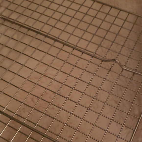 Silver Cooling Rack - Picture 2 of 2